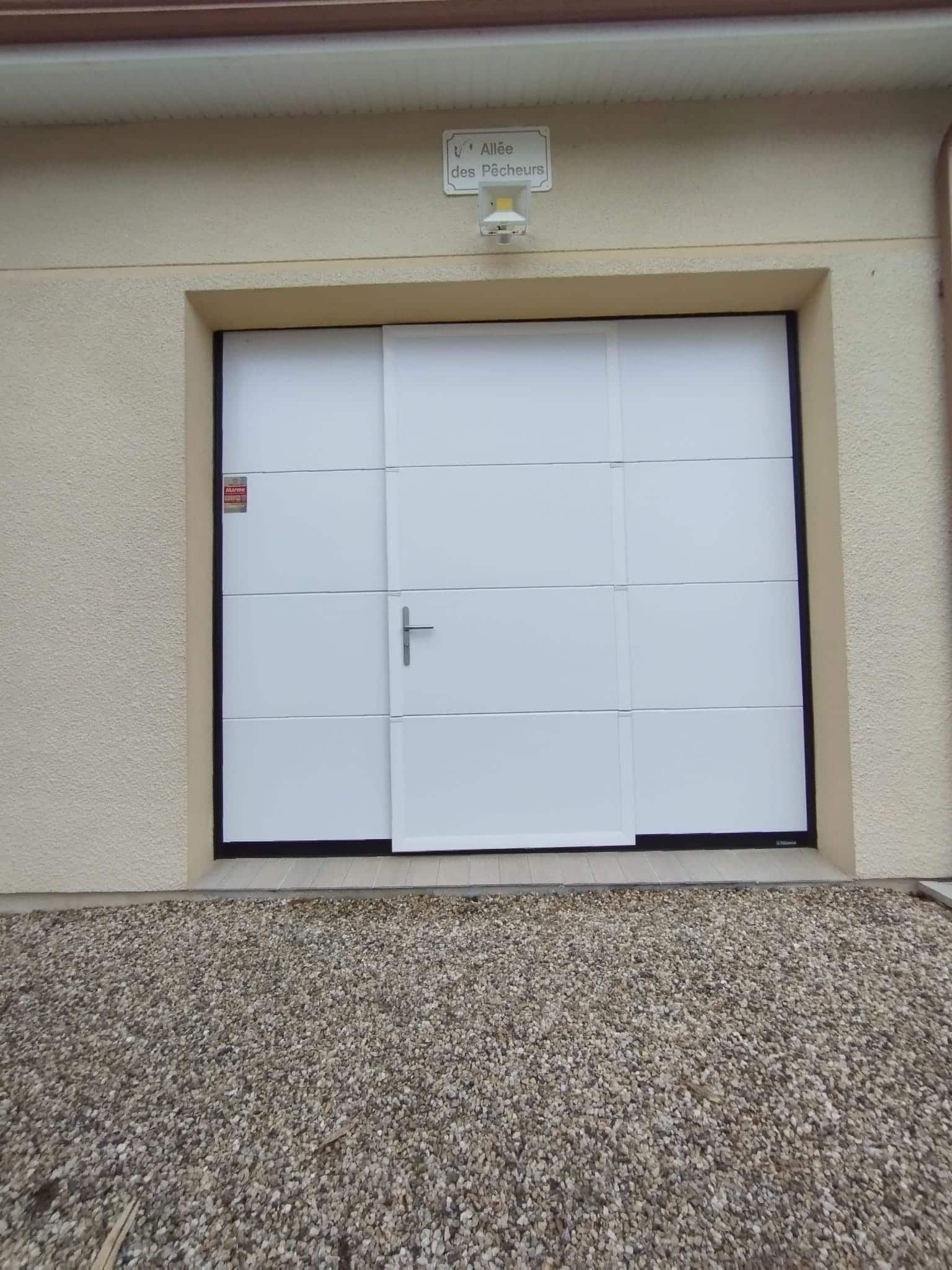 Porte de garage à Cestas