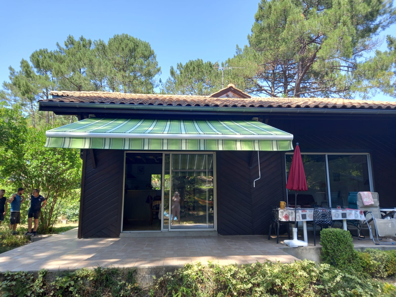 Store banne à Gaillan-en-Médoc